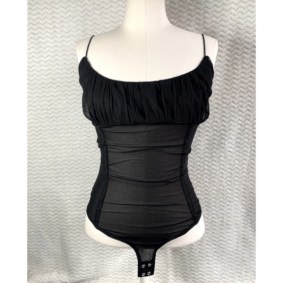 *SOLD* Dynamite top - Picture 1 of 5